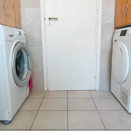 Door 3bdr Flat Centre Nicosia