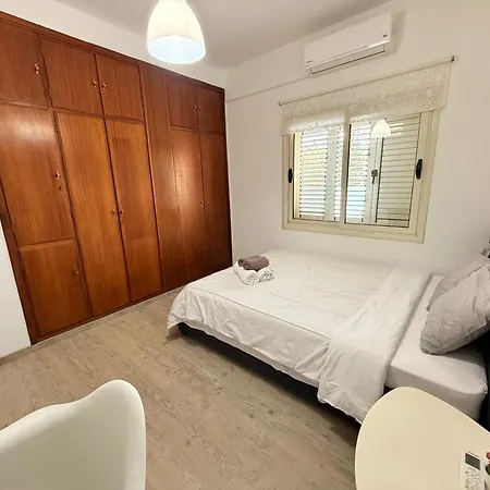 Door 3bdr Flat Centre Nicosia