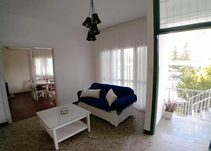 Door 3bdr Flat Centre Никосия