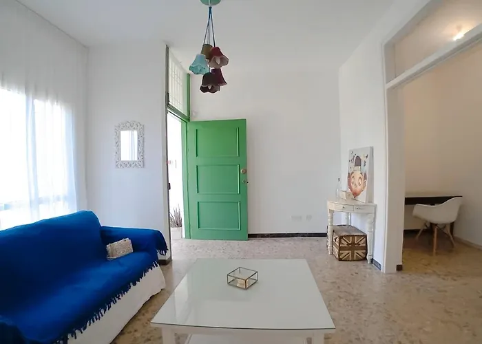 Door 3bdr Flat Centre Апартаменты