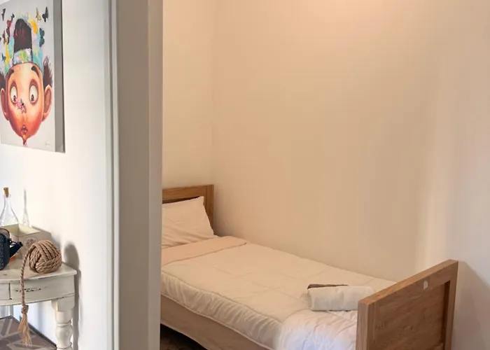 公寓 Door 3bdr Flat Centre 尼科西亚